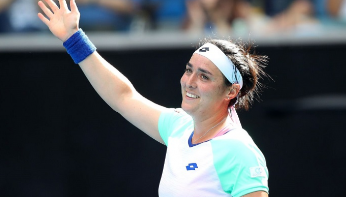 أنس جابر تواصل تالقها