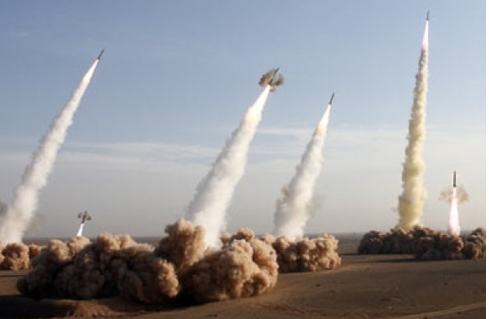 قوات الاحتلال تنسحب من الأقصى وشهداء جدد في غزة