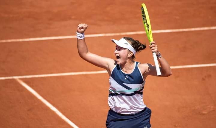 التشيكية كريجيسكوفا بطلة لرولان غاروس في السيدات 