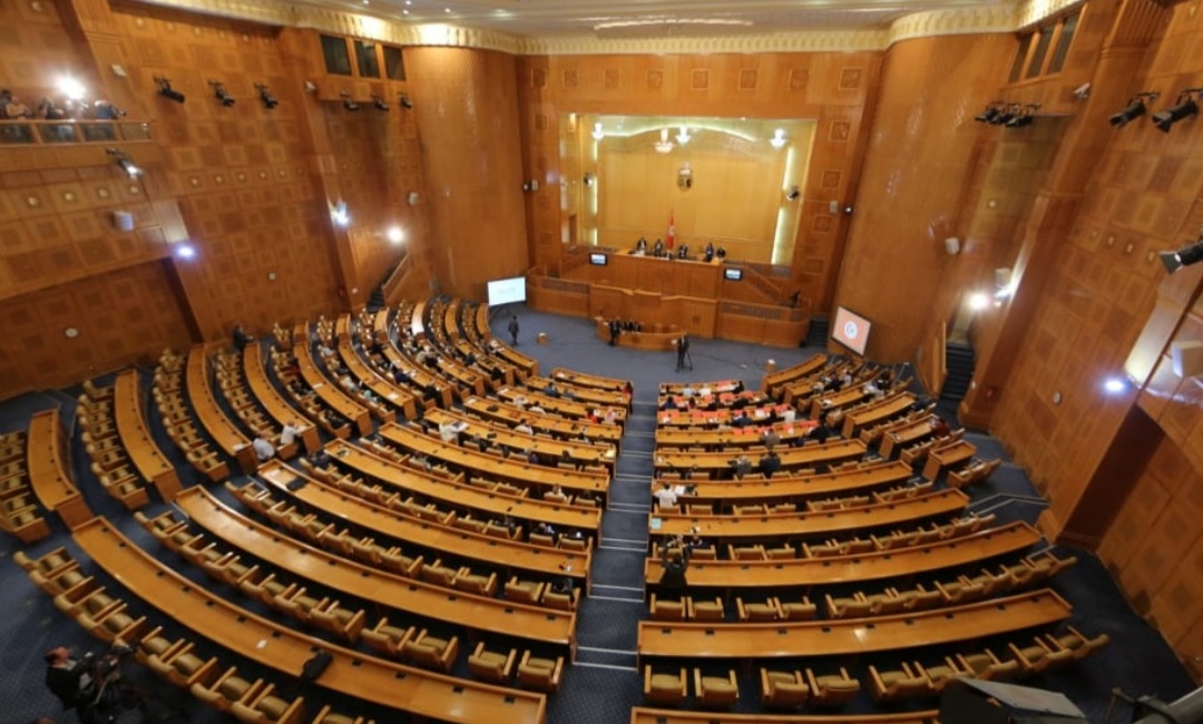 بسبب تفشي كورونا، البرلمان يصادق على اقرار تدابير استثنائية لضمان استمرارية عمله