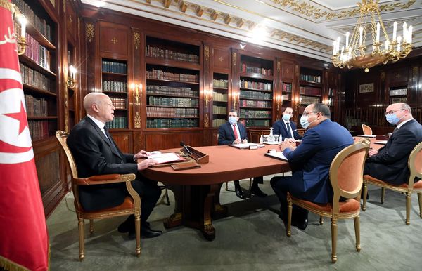 ضم المشيشي ورؤساء الحكومات السابقين: فحوى الاجتماع برئاسة قيس سعيّد