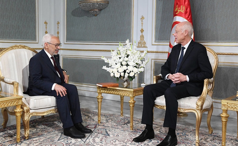 بعد غياب اللقاءات الرسمية والثنائية...سعيد يلتقى راشد الغنوشي